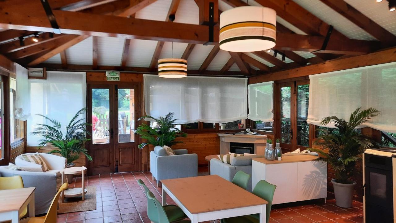 Apartamentos Camin De Pelayo Las Rozas Luaran gambar