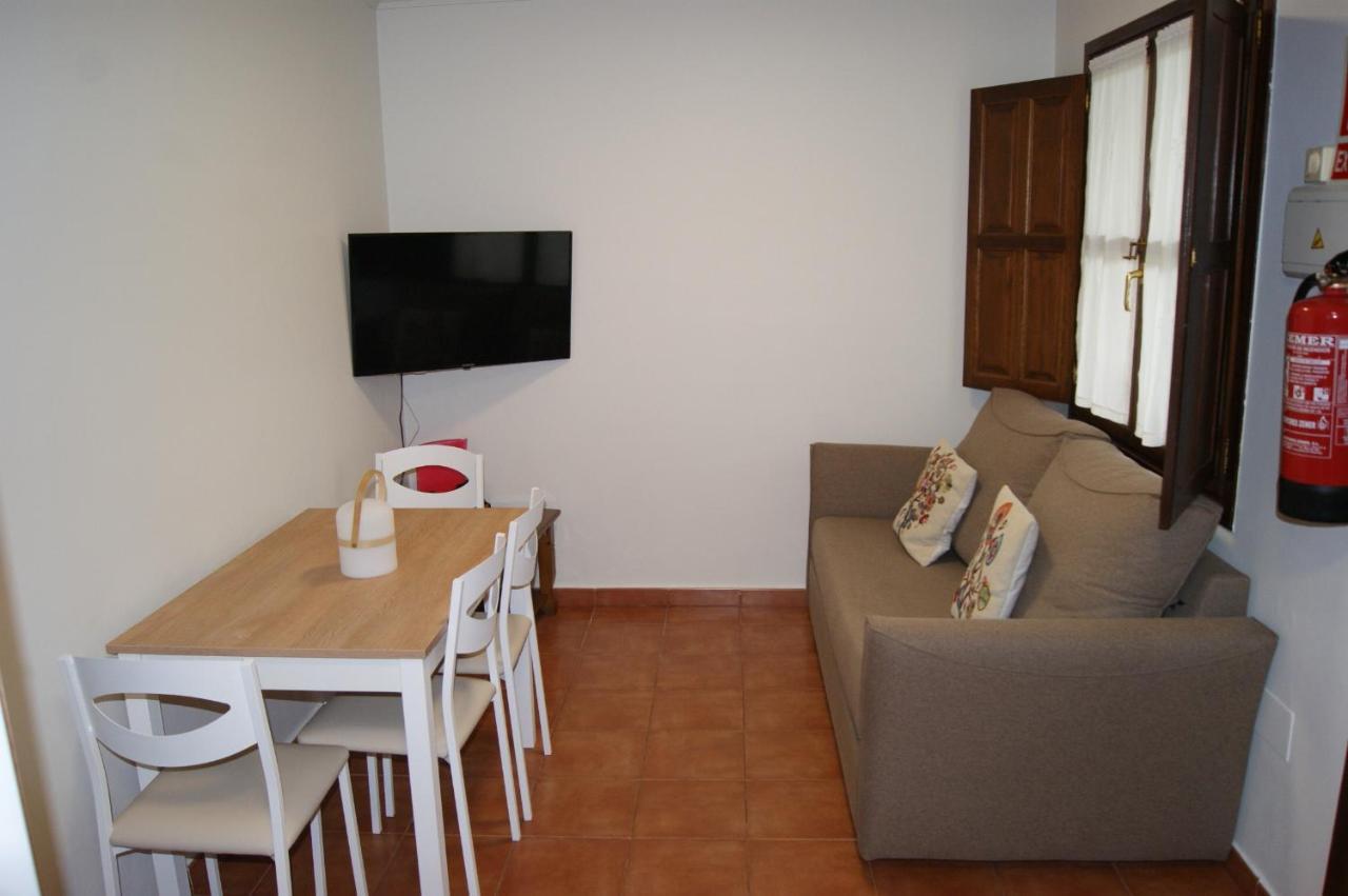 Apartamentos Camin De Pelayo Las Rozas Luaran gambar