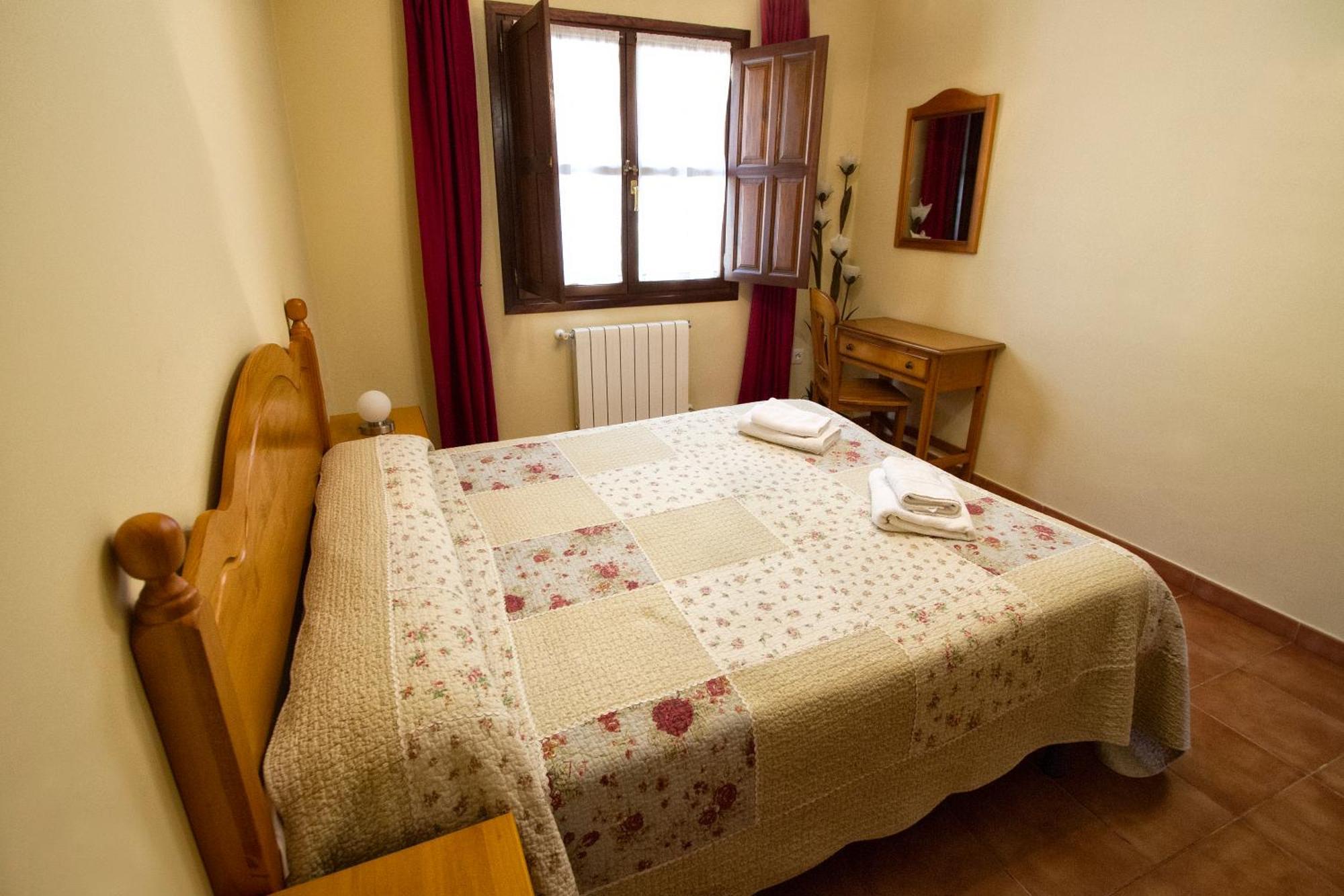 Apartamentos Camin De Pelayo Las Rozas Bilik gambar