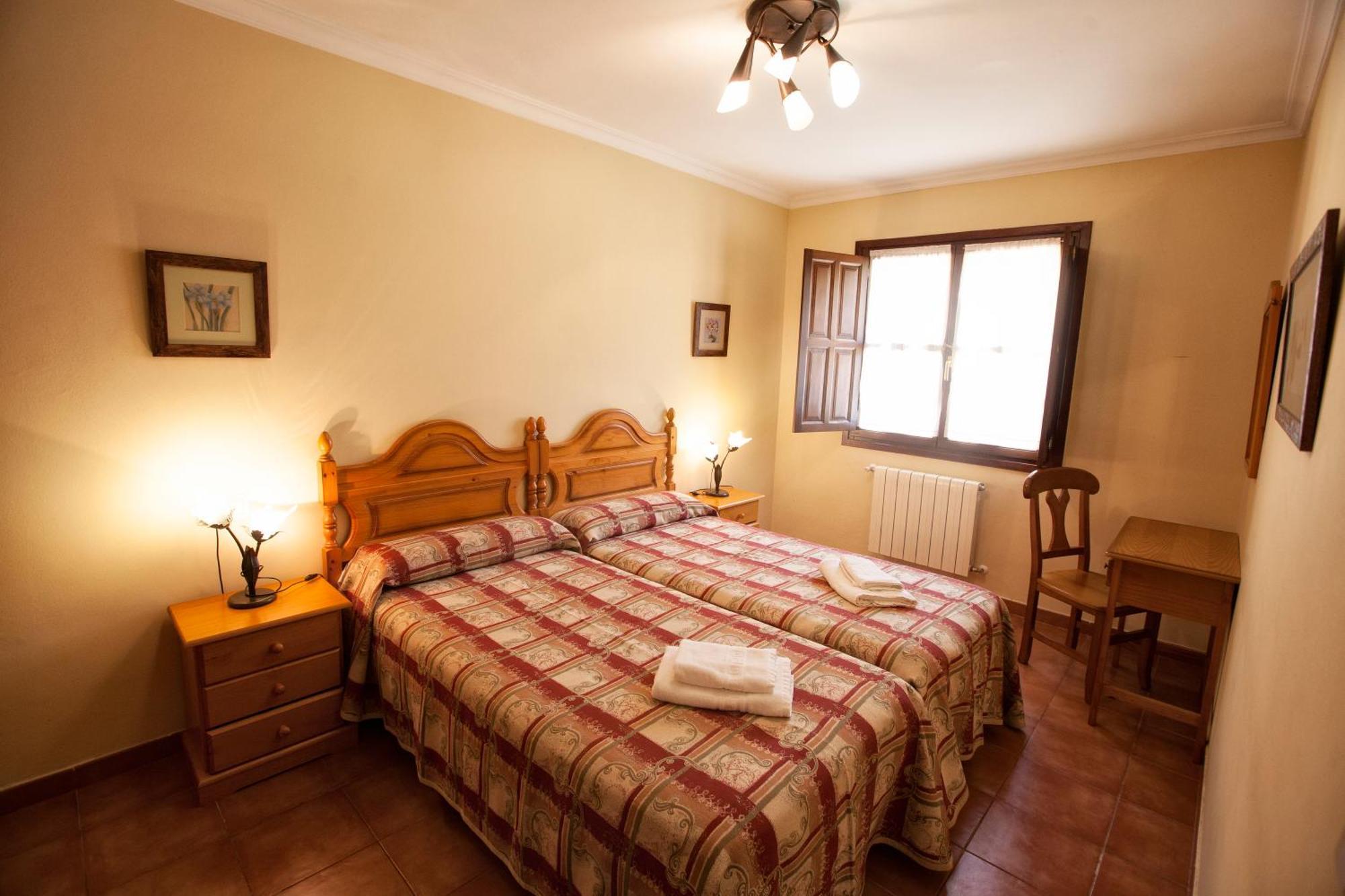 Apartamentos Camin De Pelayo Las Rozas Bilik gambar