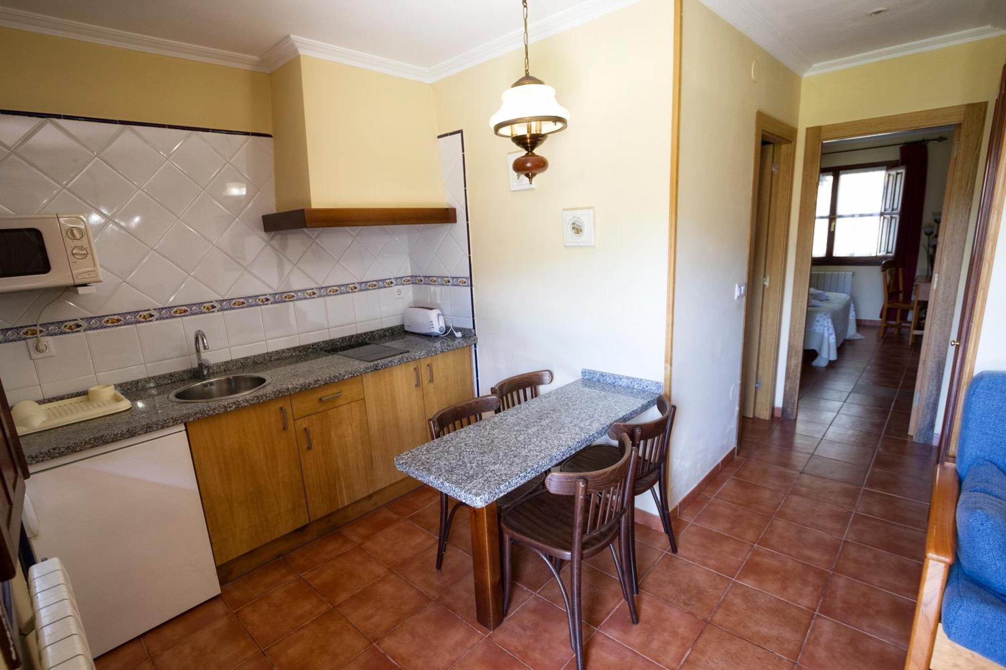 Apartamentos Camin De Pelayo Las Rozas Bilik gambar
