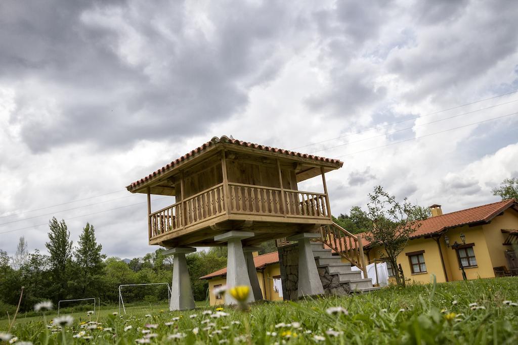 Apartamentos Camin De Pelayo Las Rozas Luaran gambar