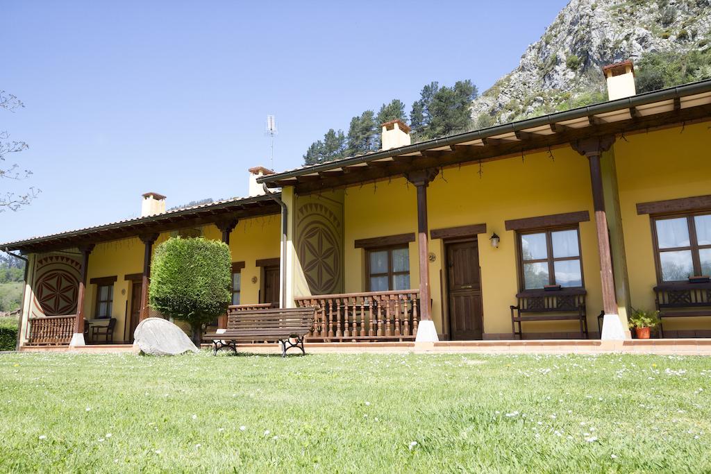 Apartamentos Camin De Pelayo Las Rozas Luaran gambar
