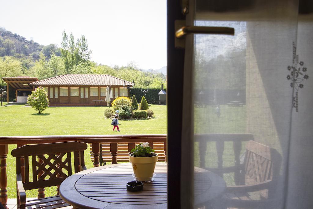 Apartamentos Camin De Pelayo Las Rozas Luaran gambar